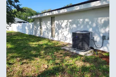 702 SW Belmont Circle, Port Saint Lucie, FL 34953 - Photo 11