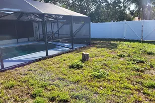 702 SW Belmont Cir, Port Saint Lucie, FL 34953 - Photo 17