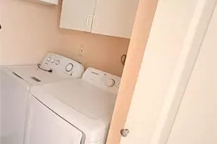 2760 W 62nd Pl, Hialeah, FL 33016 - Photo 7