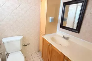 2760 W 62nd Pl, Hialeah, FL 33016 - Photo 9