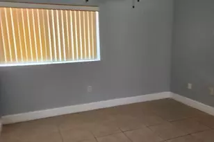 2760 W 62nd Pl, Hialeah, FL 33016 - Photo 11