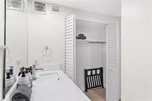 2621 NE 20th St, Pompano Beach, FL 33064 - Photo 27