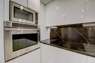 1 Las Olas Cir, Fort Lauderdale, FL 33316 - Photo 13