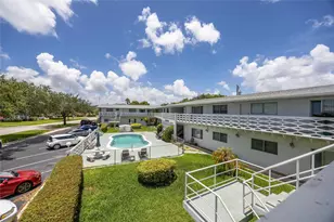 3847 S Circle Dr, Hollywood, FL 33021 - Photo 27