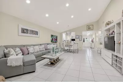 19452 Waters Reach Lane 305 Lane #305, Boca Raton, FL 33434 - Photo 15