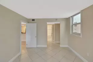 345 Ocean Dr, Miami Beach, FL 33139 - Photo 11