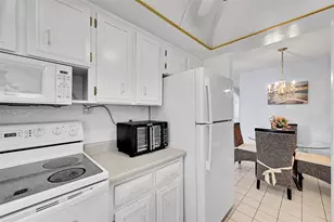 1110 N Riverside Dr, Pompano Beach, FL 33062 - Photo 37