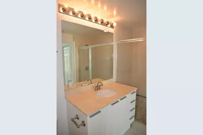 140 S Dixie Hy #525, Hollywood, FL 33020 - Photo 11