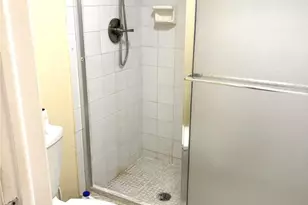 3571 Inverrary Dr, Lauderhill, FL 33319 - Photo 11