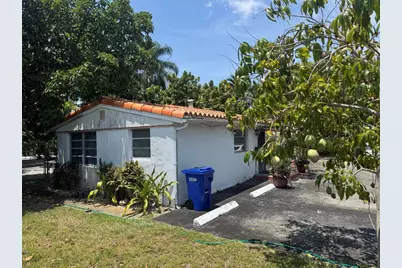 1100 NE 182nd Street, Miami, FL 33162 - Photo 3
