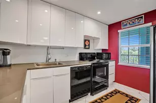 806 Cypress Grove Ln, Pompano Beach, FL 33069 - Photo 23