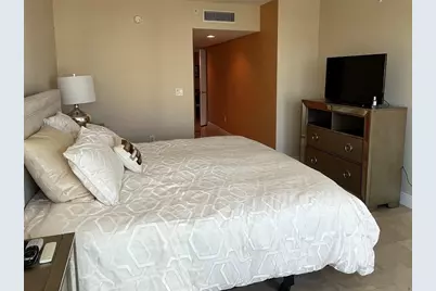 16500 Collins Avenue #2052, North Miami Beach, FL 33160 - Photo 19