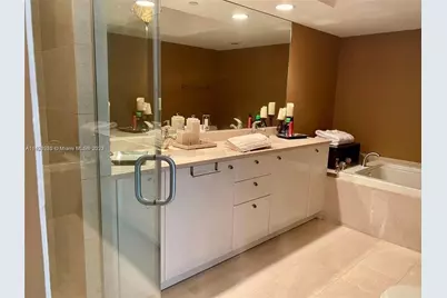 16500 Collins Avenue #2052, North Miami Beach, FL 33160 - Photo 21