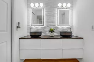 170 Lakeview Dr, Weston, FL 33326 - Photo 19