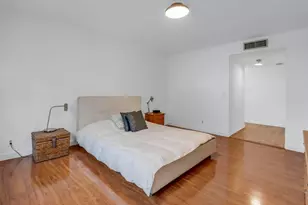 170 Lakeview Dr, Weston, FL 33326 - Photo 17