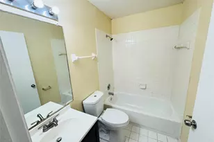 3449 NW 44th St, Lauderdale Lakes, FL 33309 - Photo 7