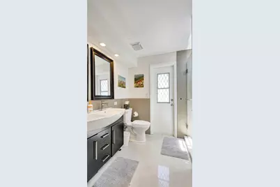 2051 Coral Reef Drive, Pompano Beach, FL 33062 - Photo 29