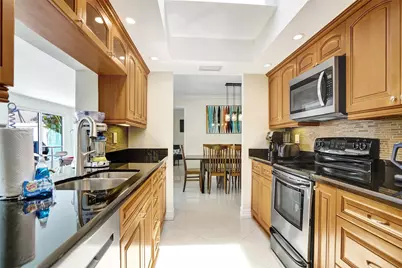 2051 Coral Reef Drive, Pompano Beach, FL 33062 - Photo 11