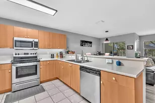 753 Imperial Lake Rd, West Palm Beach, FL 33413 - Photo 9