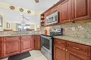 7840 Trent Dr, Tamarac, FL 33321 - Photo 9