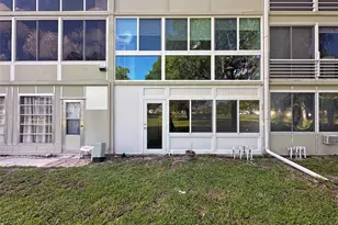 1031 Berkshire B, Deerfield Beach, FL 33442 - Photo 17