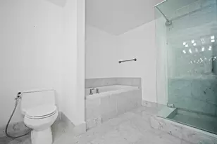 244 Biscayne Blvd, Miami, FL 33132 - Photo 15