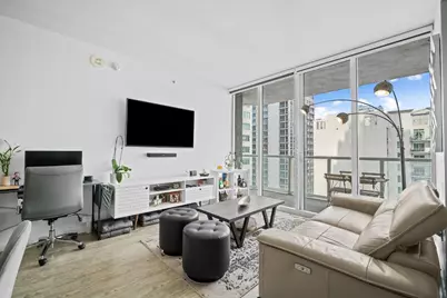 244 Biscayne Boulevard #2210, Miami, FL 33132 - Photo 7