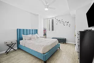 244 Biscayne Blvd, Miami, FL 33132 - Photo 11