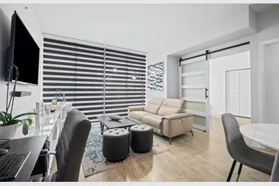 244 Biscayne Boulevard #2210, Miami, FL 33132 - Photo 17