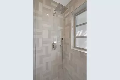 2111 NE 35th Street, Pompano Beach, FL 33064 - Photo 11