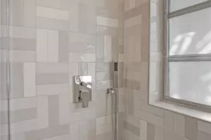 2111 NE 35th St, Lighthouse Point, FL 33064 - Photo 11