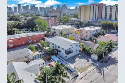 429 NW 10th Avenue, Miami, FL 33128 - Photo 3