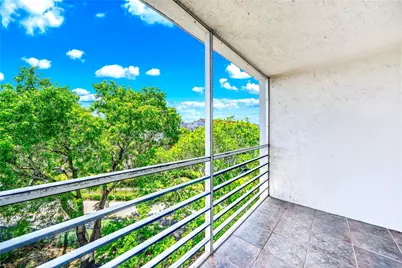 2860 Somerset Drive #404K, Lauderdale Lakes, FL 33311 - Photo 19