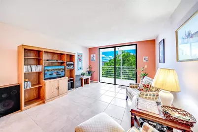 2860 Somerset Drive #404K, Fort Lauderdale, FL 33311 - Photo 7