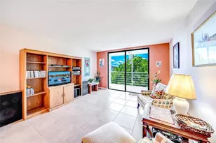 2860 Somerset Dr, Lauderdale Lakes, FL 33311 - Photo 7