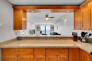 400 N Surf Rd, Hollywood, FL 33019 - Photo 21