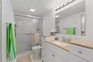 4301 Martinique Cir, Coconut Creek, FL 33066 - Photo 17