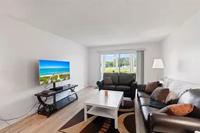 4301 Martinique Circle #C2, Pompano Beach, FL 33066 - Photo 9