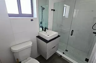 200 NW 25th St, Fort Lauderdale, FL 33311 - Photo 7