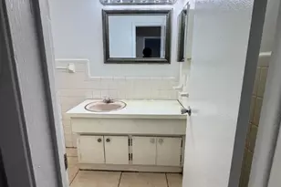 890 NW 39th St, Fort Lauderdale, FL 33309 - Photo 7