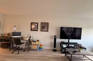 701 SW 128th Ave, Pembroke Pines, FL 33027 - Photo 5