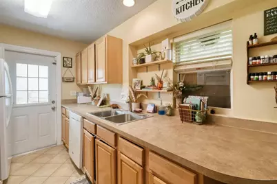 118 SW Ray Avenue, Port Saint Lucie, FL 34983 - Photo 11