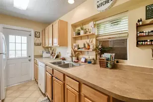 118 SW Ray Ave, Port Saint Lucie, FL 34983 - Photo 11