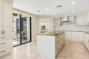 200 E Palmetto Park Rd, Boca Raton, FL 33432 - Photo 9