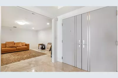 200 E Palmetto Park Road #PH5, Boca Raton, FL 33432 - Photo 17