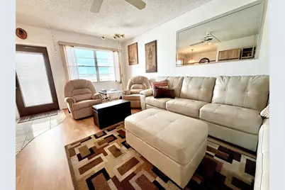 4046 Guildford C #4046, Boca Raton, FL 33434 - Photo 7