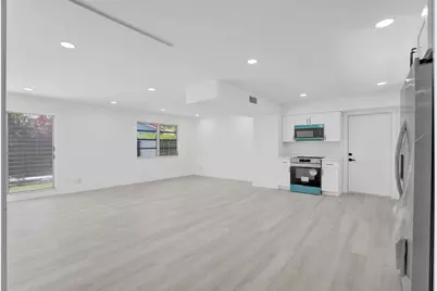 4017 NE 18th Avenue, Oakland Park, FL 33334 - Photo 19