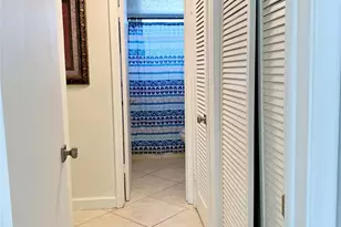 6550 Winfield Blvd, Margate, FL 33063 - Photo 7