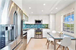 555 Oaks Ln, Pompano Beach, FL 33069 - Photo 7