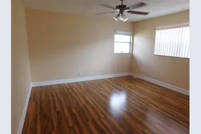836 SW 80th Avenue, North Lauderdale, FL 33068 - Photo 13